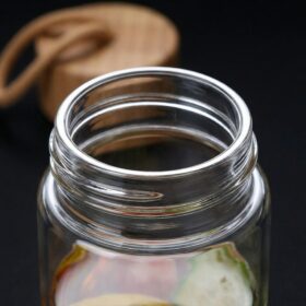 Wasserflasche Detailaufnahme 1